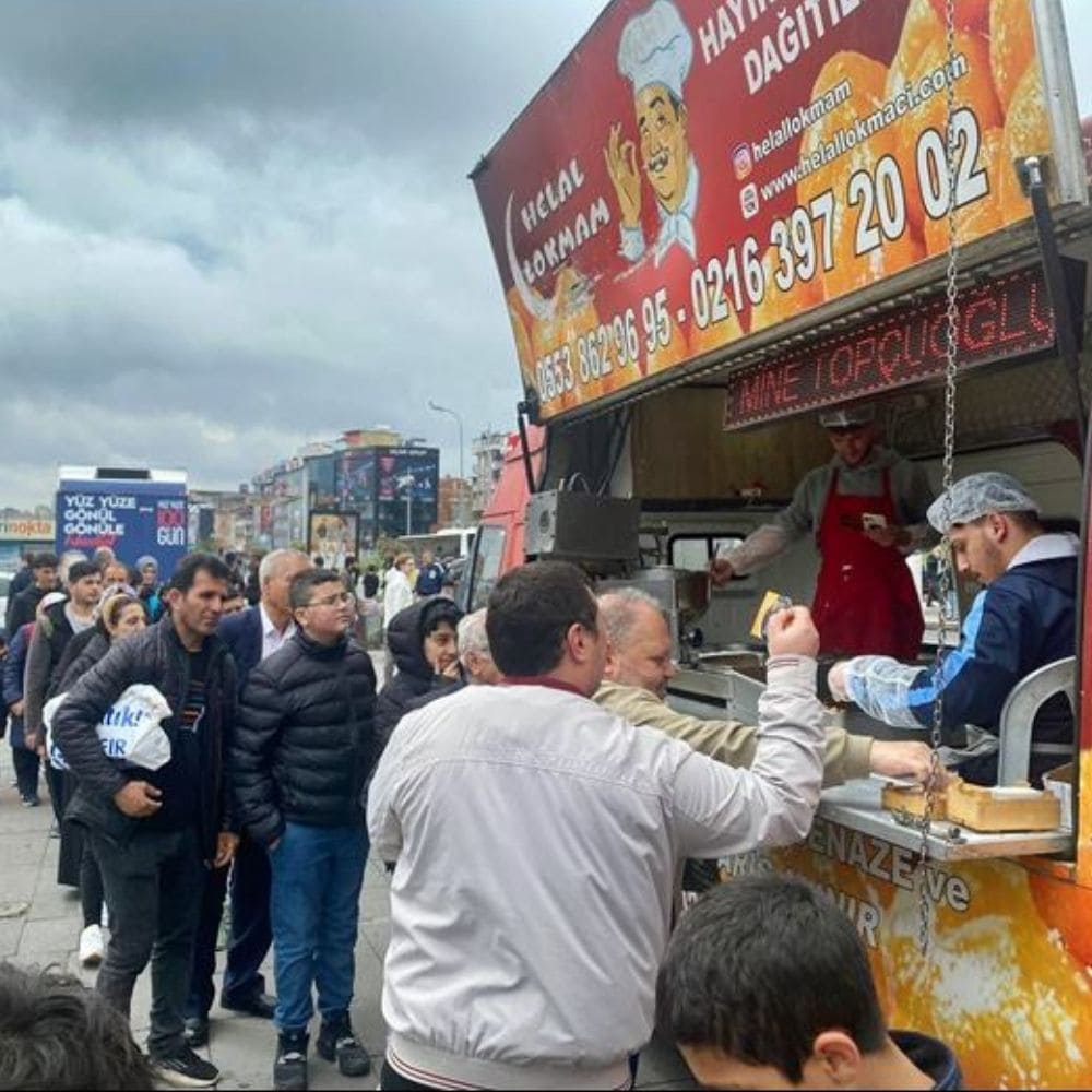 Cenazede Neden Helva Dau011fu0131tu0131lu0131r - Helal Lokmacı