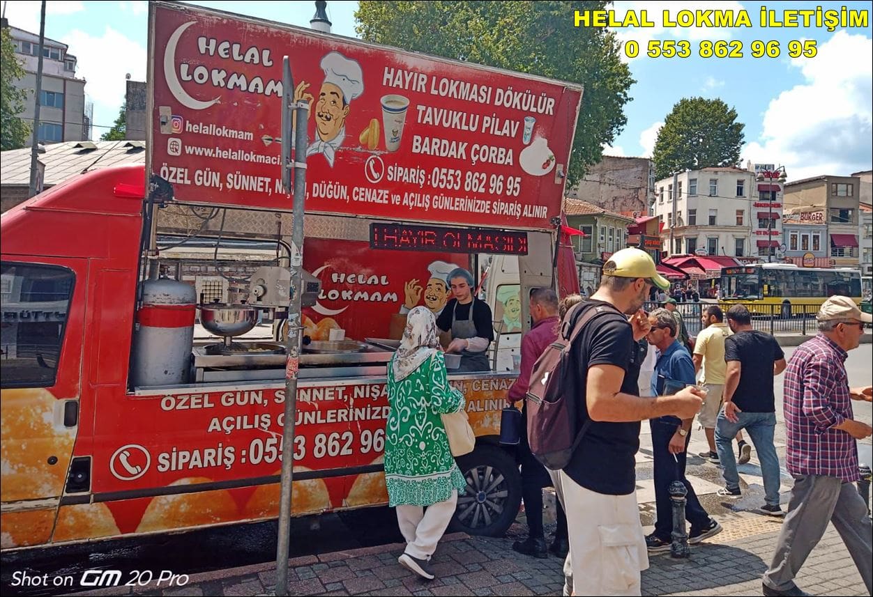 Hayır Lokması Dağıtımı