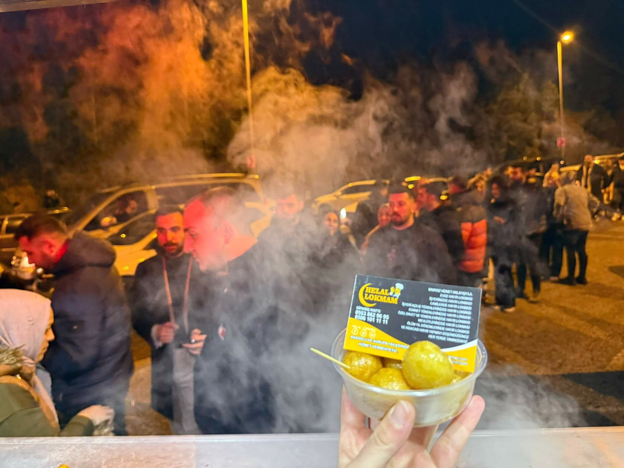 Arnavutköy Lokma Dağıtımı