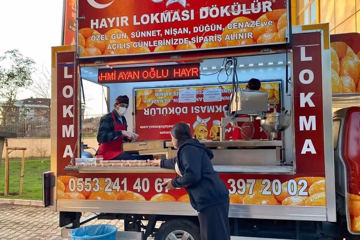 Ataşehir Hayır Lokması Dağıtımı