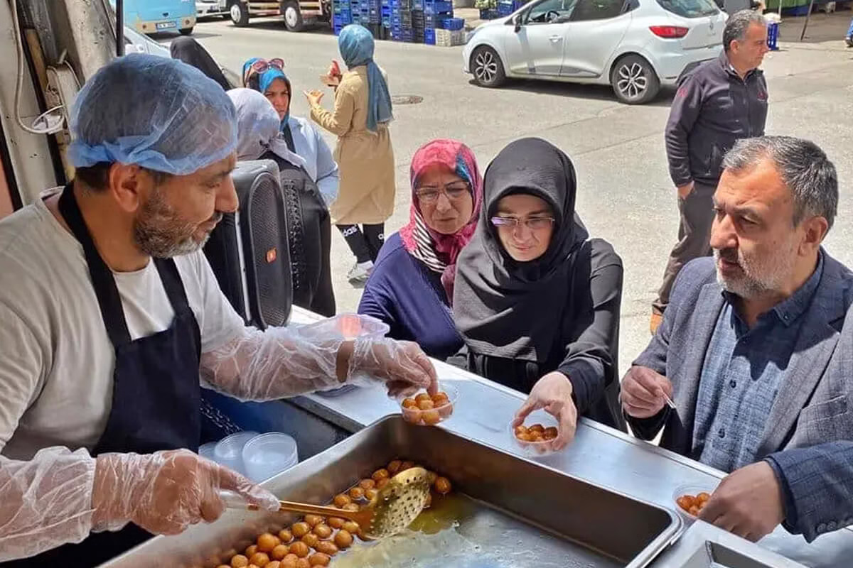 Ataşehir'de Hayır Lokması Nasıl Dağıtılır?