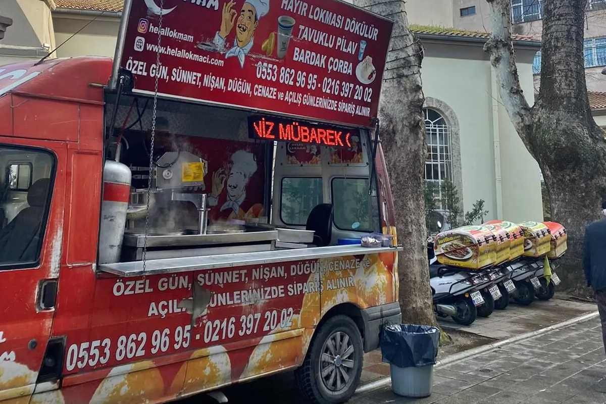 Güngören Hayır Lokması Dağıtımı