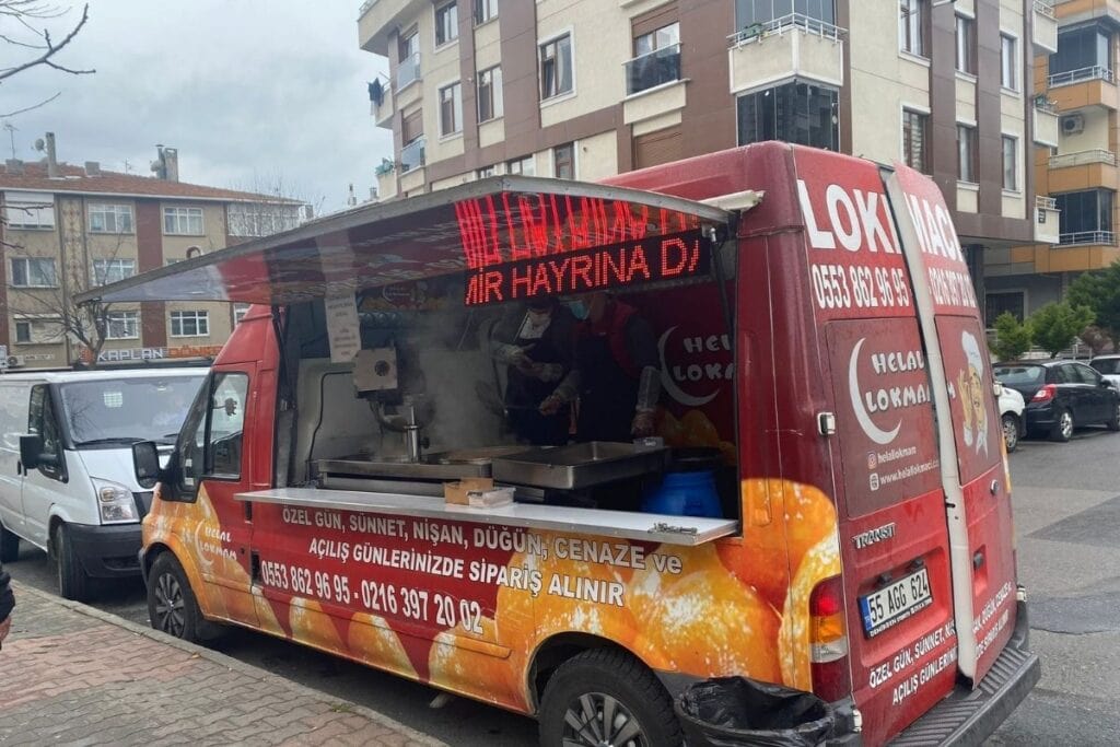 Kartal'da Hayır Lokması Nasıl Dağıtılır?