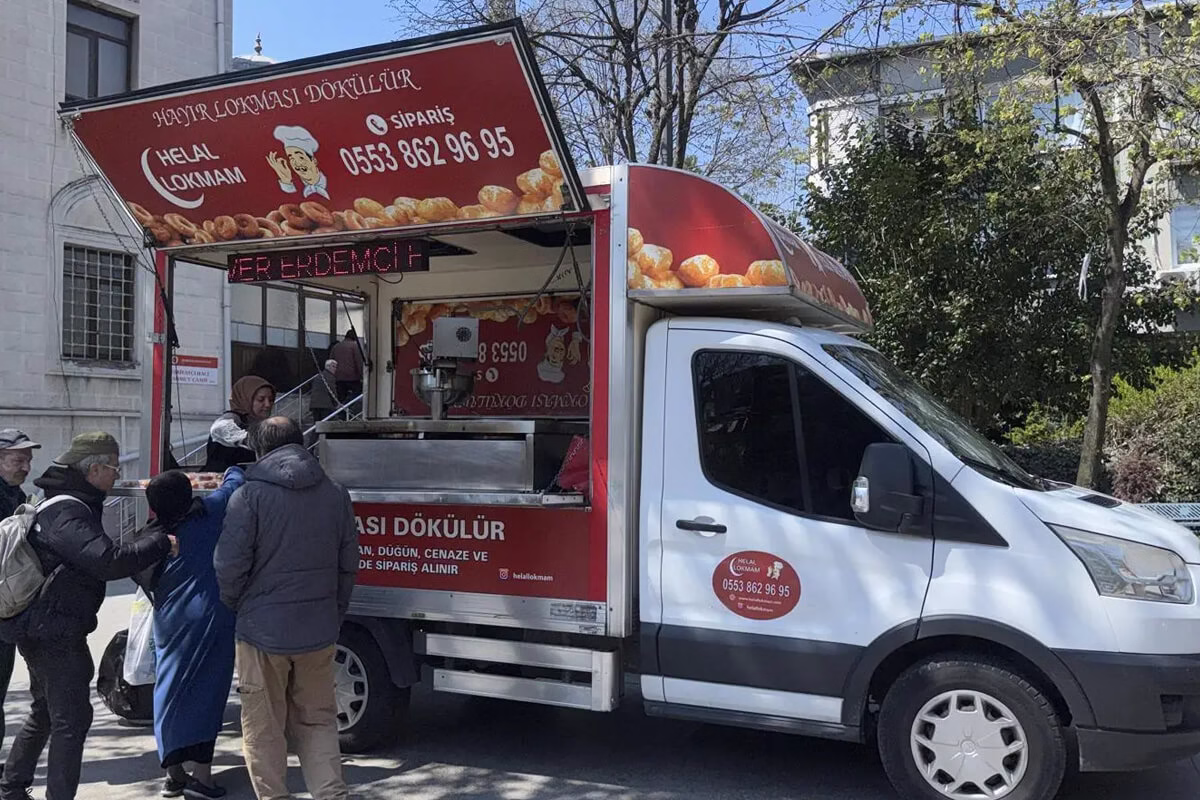 Hayır Lokması Dağıtmak Adak Olur Mu?